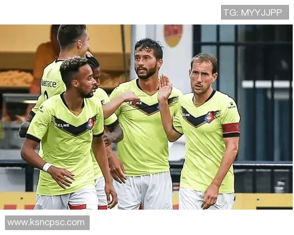 特尔斯达与格拉夫夏普的激烈对决揭示了足球战术的新趋势与挑战 特尔斯达与格拉夫夏普的激烈对决揭示了足球战术的新趋势与挑战