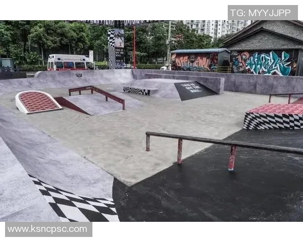 聚焦滑板文化：探索北京滑板队的速度与激情之旅